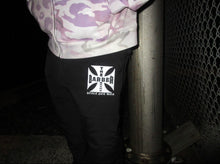 Load image into Gallery viewer, Windbreaker Pants - Black
