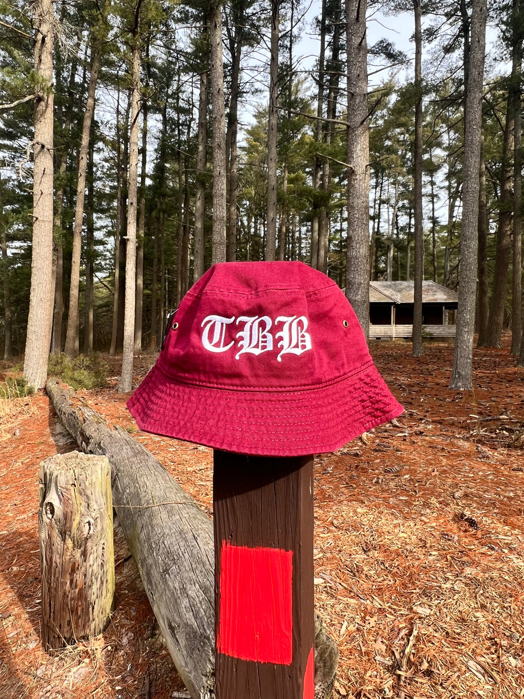 TBB BUCKET HAT MAROON